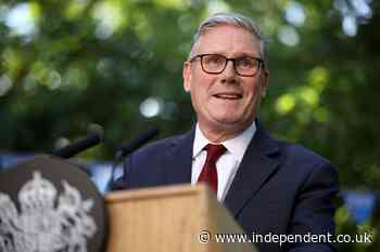 Downing Street defends Starmer picking new Labour peers on resignation honours list