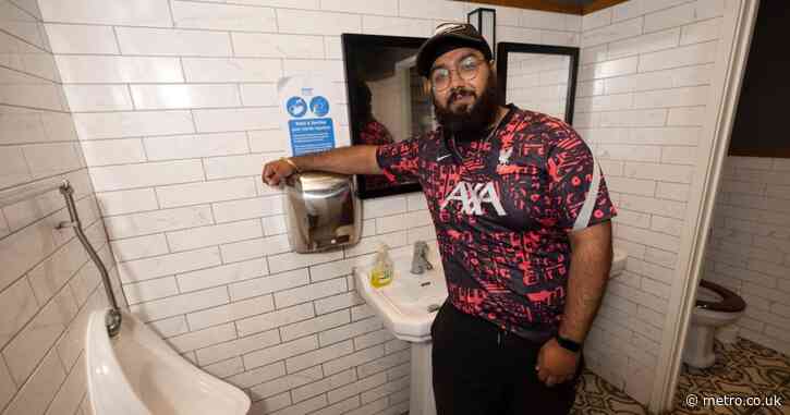 We visited the pub urinal at the centre of Count Binface’s bizarre manifesto