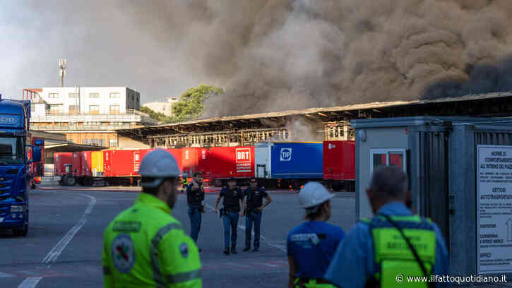Un pacco caricato su un camion l’innesco del maxi incendio nella sede Bartolini di Milano