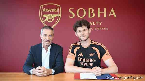 Arsenal sign former Leeds goalkeeper Illan Meslier on free transfer