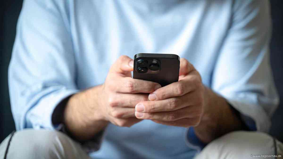 "Chatkontrolle": Scan-Erlaubnis nimmt Hürde im EU-Parlament