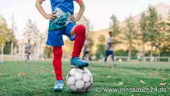 Wer kennt „Coach Ben“? Jugendtrainer in U-Haft – Polizei sucht Spieler und Opfer