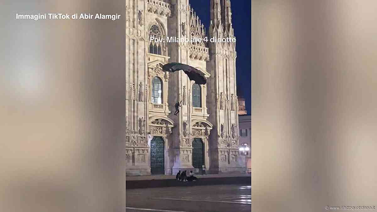 Si lancia dal Duomo all’alba con un paracadute dai colori della Palestina: base jumper fermato dalla polizia