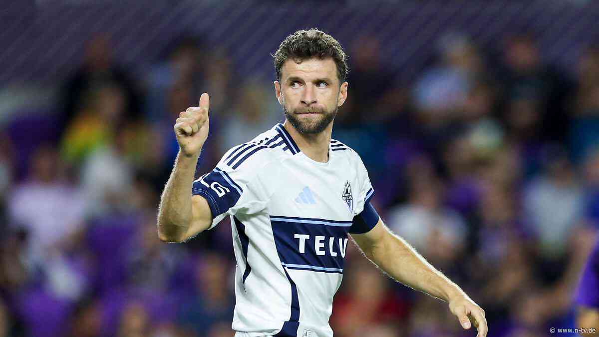 Mal kurz knipsen gehen: Thomas Müllers kurioser Blitz-Abschied von der WM