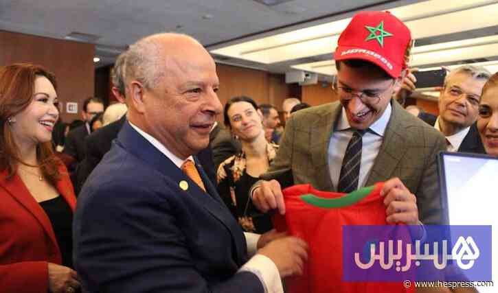 وزير خارجية مكسيكو بقميص الأسُود