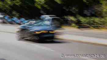 Kind (12) auf dem Beifahrersitz: BMW-Raser jagt mit 170 km/h durch Oberbayern