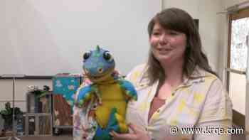 Professional ventriloquist stops at Albuquerque libraries to read to kids