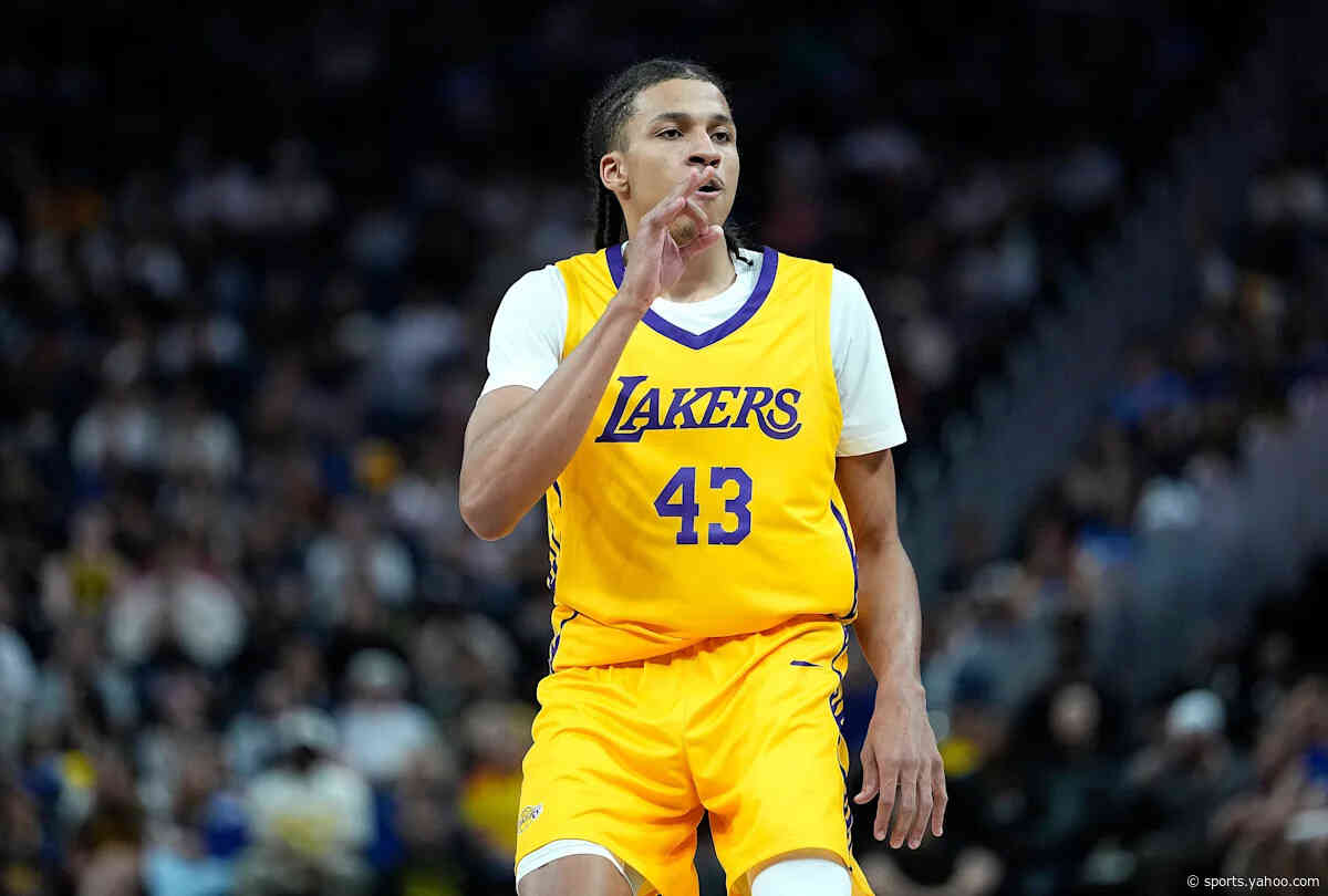 Check out Lakers' awesome practice court setup in Las Vegas ballroom