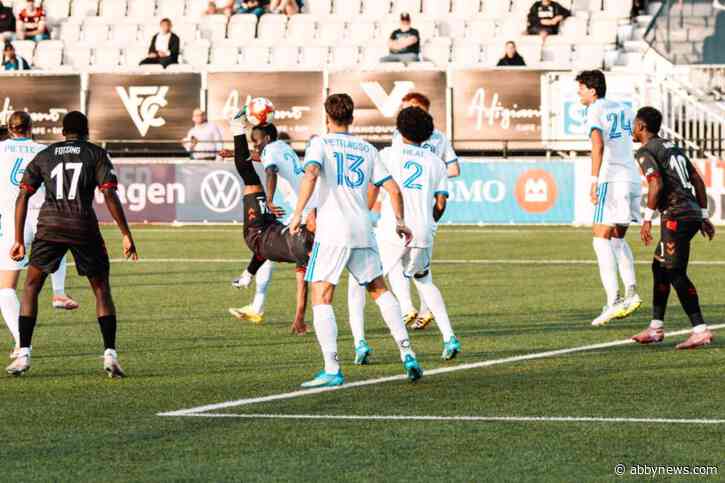VIDEO: Eagles down 1 in quest for Voyageur Cup