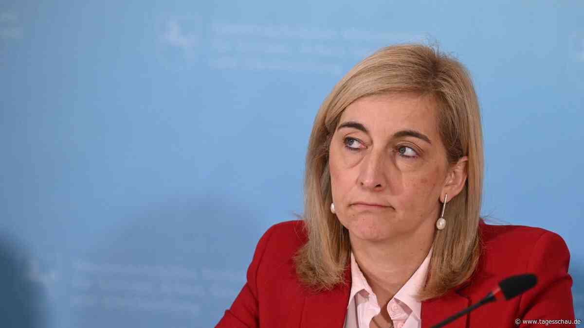 Krankenkassenreform im Bundestag: Schafft es das Sparpaket ins Ziel?
