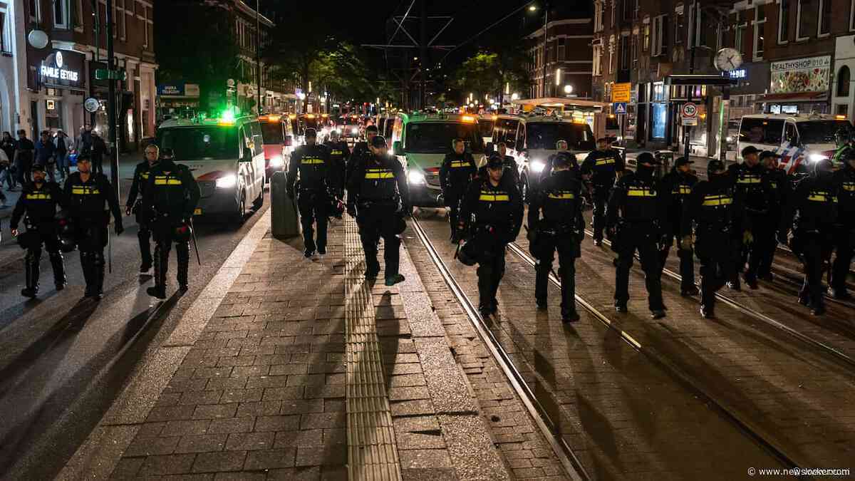 ME grijpt na WK-wedstrijd in bij onrust in Den Haag, Rotterdam en Amsterdam