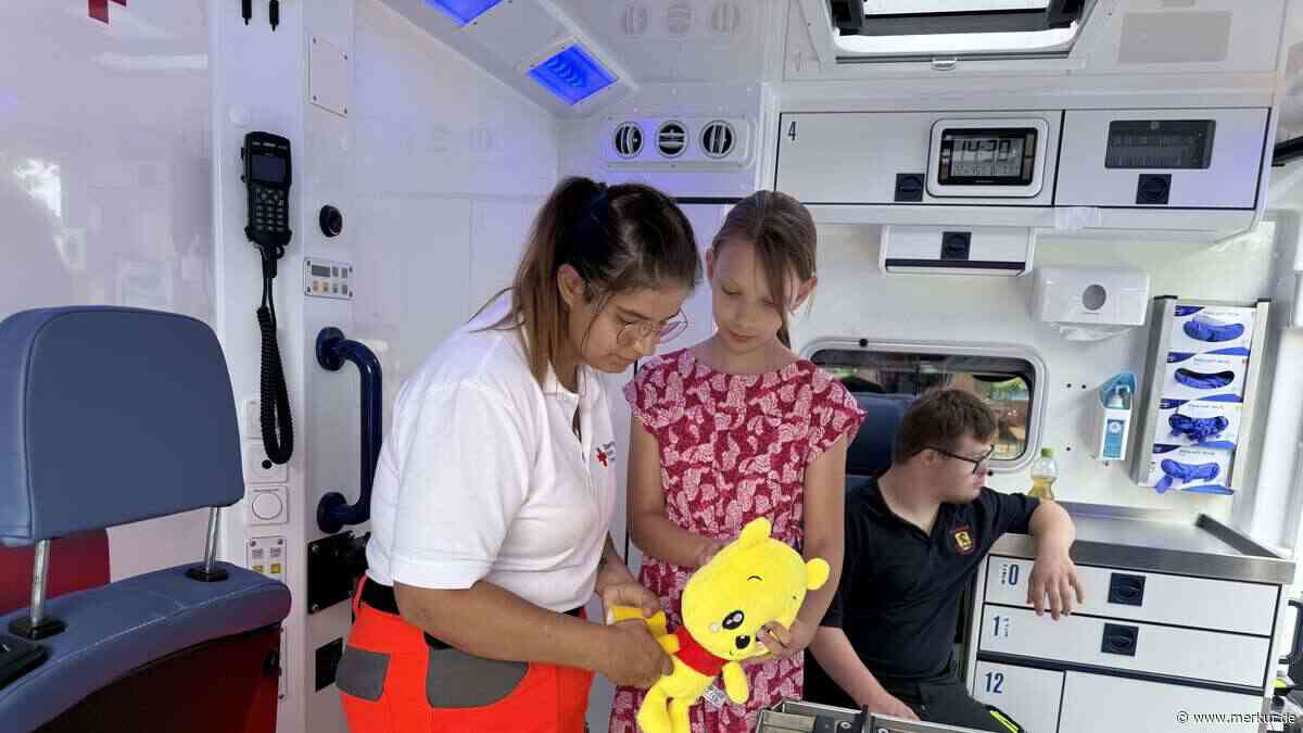 Teddyrettung nimmt Kindern die Angst vorm Rettungswagen