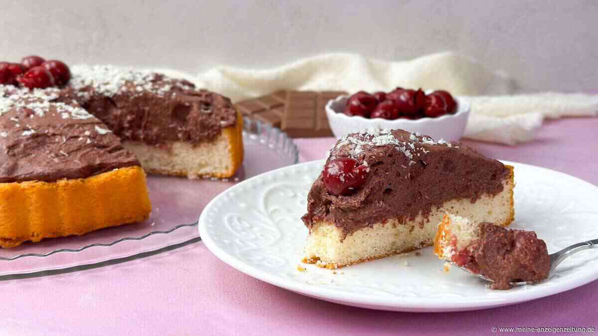 Einfach schütteln statt backen: Dieser fruchtige Kirschkuchen gelingt blitzschnell luftig leicht