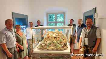 Historische Gebirgsmühle Birkenstein erstrahlt in neuer Vitrine