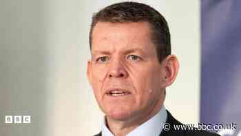 Rhun ap Iorwerth yn galw ar Andy Burnham i rymuso'r Senedd