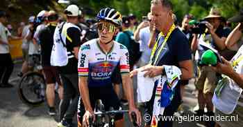 Boze Remco Evenepoel sneert naar medekopman in Tour: ‘Ik vroeg om één kilometer op kop te rijden en dat ging niet’