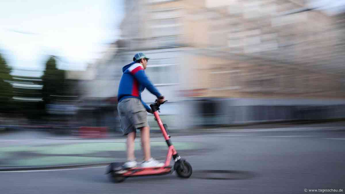 Unfälle mit E-Rollern - Opfer sollen leichter Schadenersatz erhalten