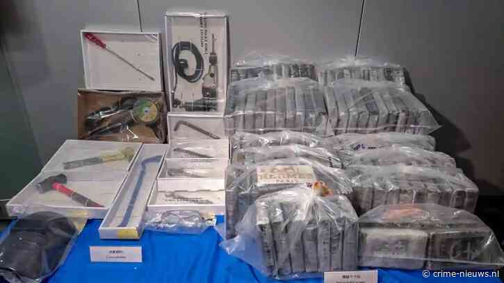 Grote partij cocaïne in gepantserde metalen containers ontdekt in loods