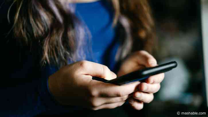 Grieving people prefer AI bots that speak as dead loved ones, study suggests
