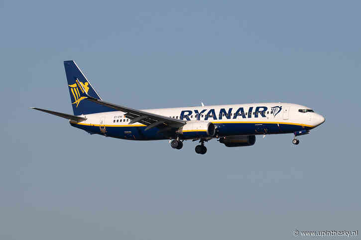 Passagier uit Ryanair 737 gezogen: ‘hoofd en schouders staken uit’