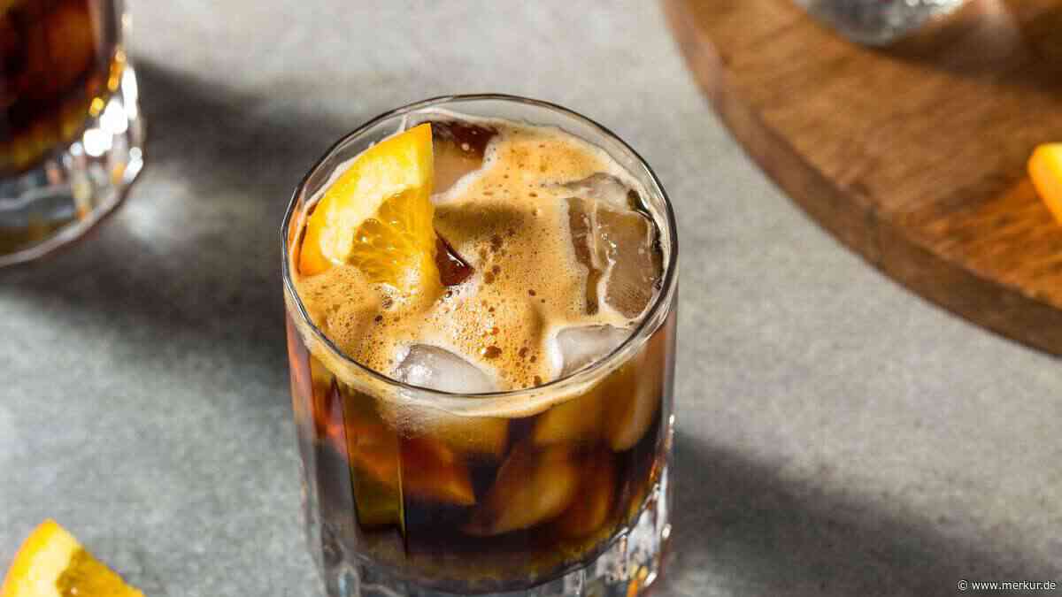 Espresso Tonic selber machen: Das Sommergetränk für heiße Tage