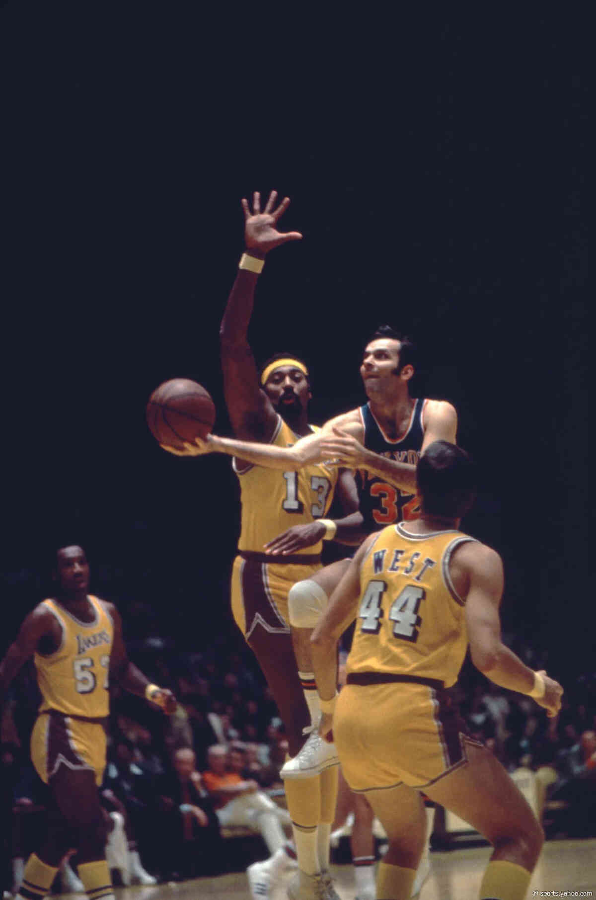 YouTube Gold: How Many Shots Did Wilt Chamberlain Block?
