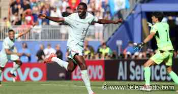 Gol de Dembélé pone el segundo de Francia tras un disparo imparable para Bounou