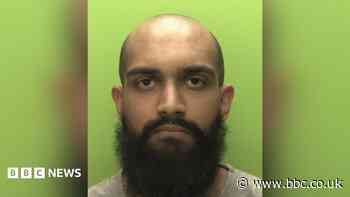 Officer sacked for pursuing relationship with victim