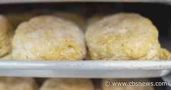 What makes Bomb Biscuit Company one of Atlanta's most popular breakfast spots?