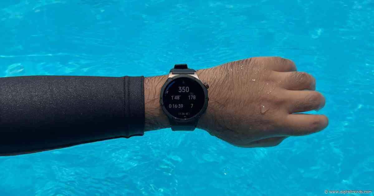 I took this Oppo smartwatch swimming, and it tracked everything except my excuses