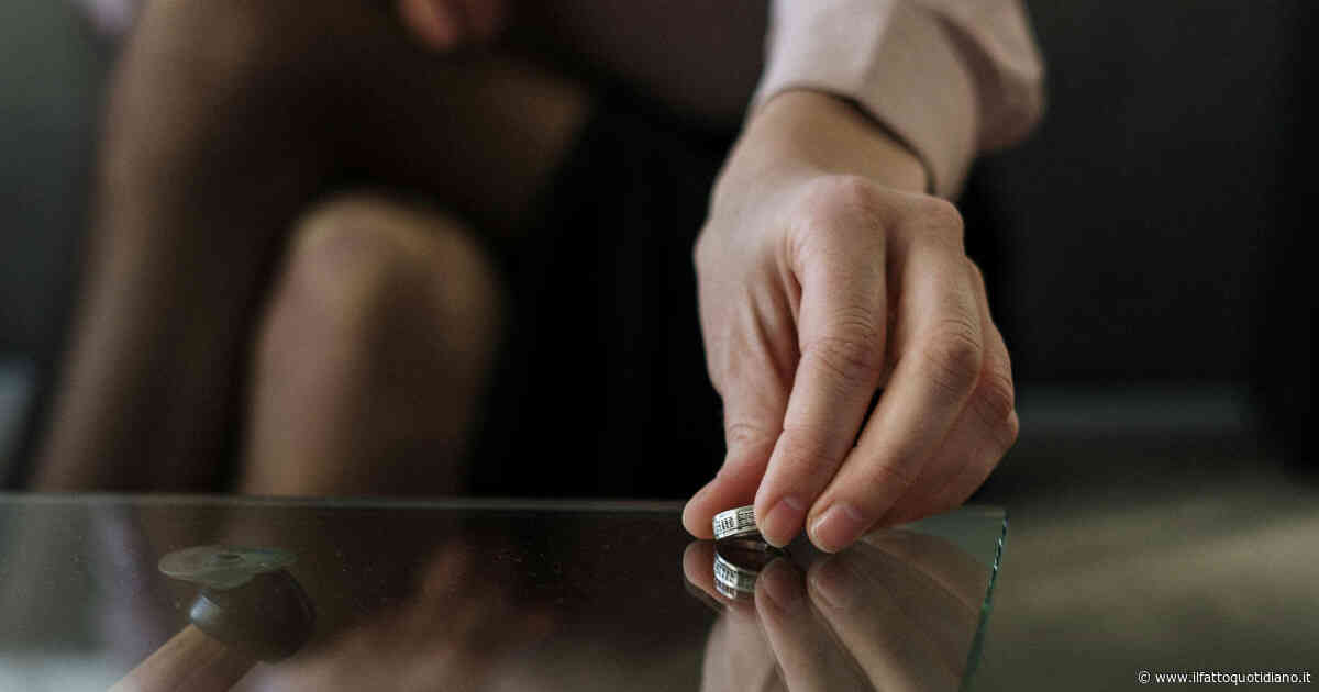 Divorce party, la festa per il divorzio è il nuovo trend. Parla l’organizzatore: “Si organizza proprio come un matrimonio, c’è un prima e un dopo”