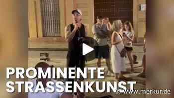 Robbie Williams singt plötzlich in Sevillas Innenstadt – ein Moment geht viral