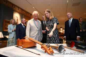 King gets musical welcome as he opens University of Oxford building