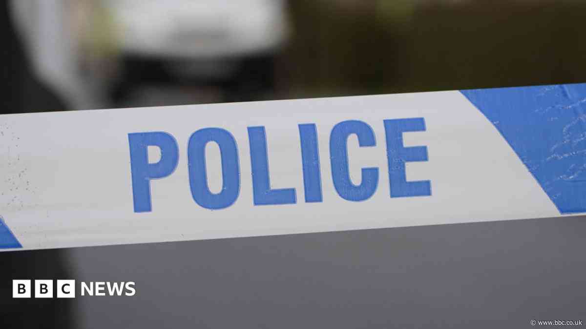 Two killed in head-on crash between car and HGV
