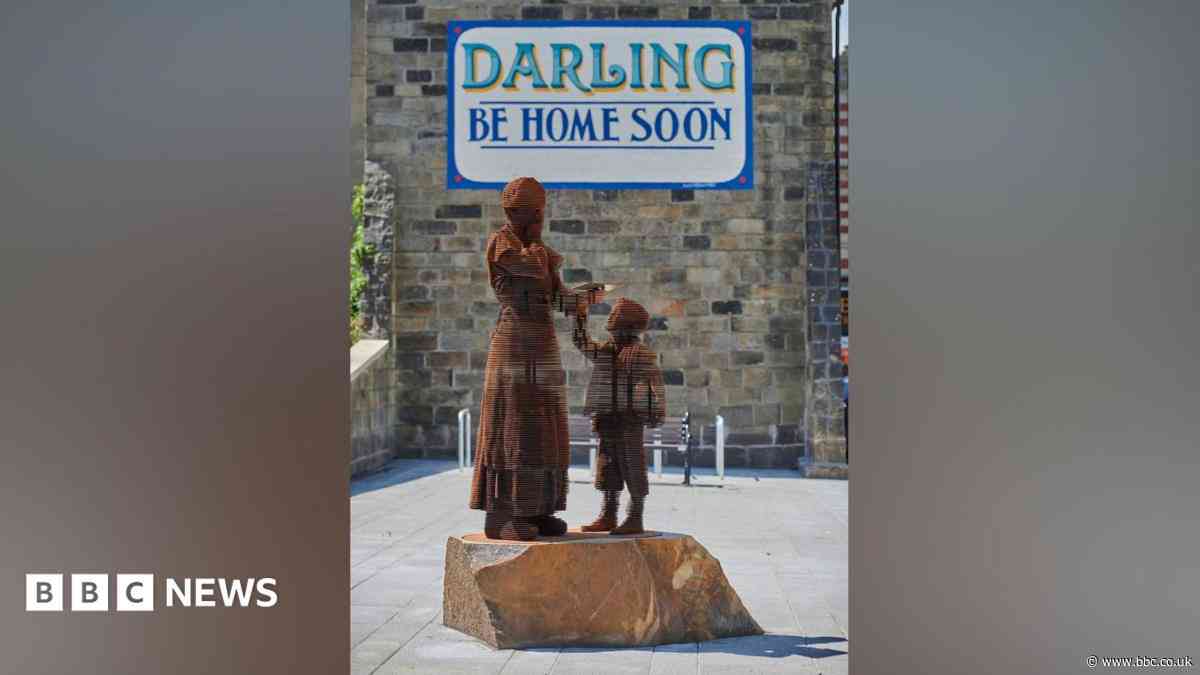 Sculpture commemorates WW1 impact on town