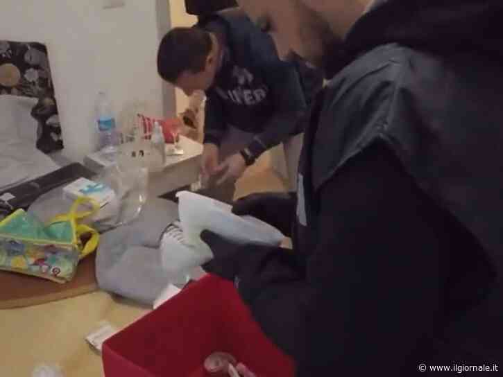 Brescia, neonato di origini pakistane circonciso sul tavolo della cucina. Ha riportato una lesione