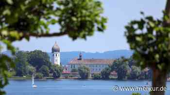 Rauch im Maschinenraum: Schiff mit 200 Passagieren auf dem Chiemsee evakuiert