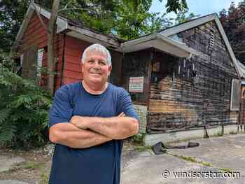 Windsor orders demolition of 17 derelict homes amid Ambassador Bridge standoff