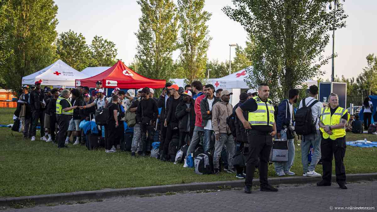 Hulporganisaties stoppen met werkzaamheden bij Ter Apel: 'Kan niet langer veilig'