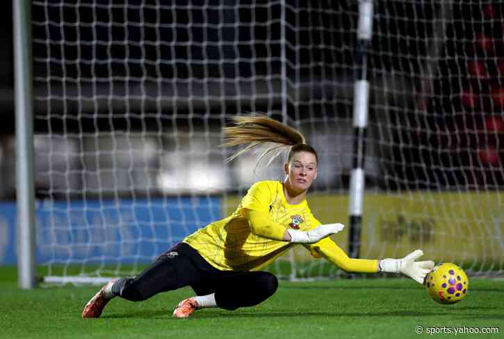 Sunderland sign Southampton keeper Stenson