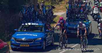 De Tour de France in de hitte: in de kopgroep kent de zucht naar water geen grenzen, zien ze in de neutrale wagen