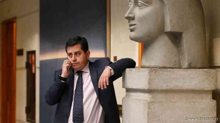Fuera de las cámaras: el sigiloso papel que jugó Pedro Araya (PPD) en el polémico acuerdo con el Gobierno por la megarreforma