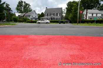 Niskayuna residents seeing red over boulevard paint job