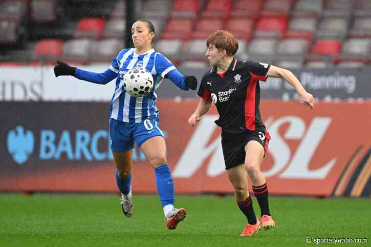 Southampton defender Mott signs new deal