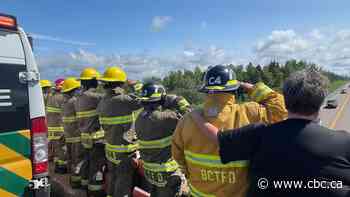 Procession for 2 P.E.I. paramedics killed in N.B. crash arrives in New Glasgow