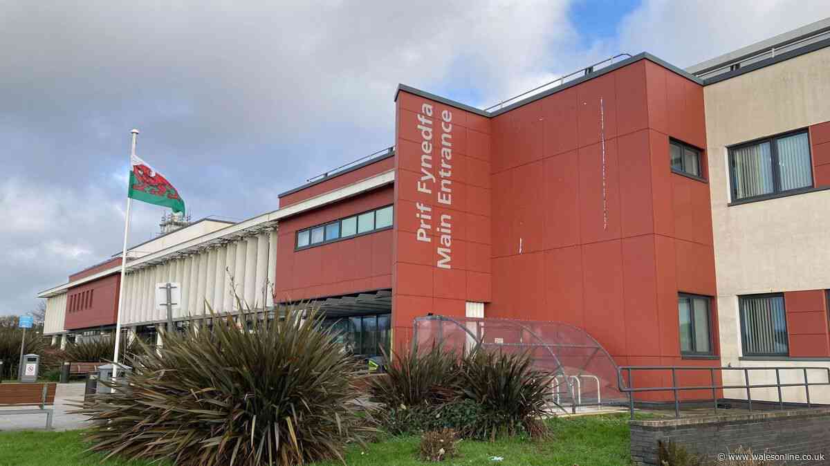 Health board issues apology as staff and patients bemoan soaring temperatures at hospital