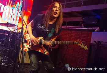 JEFF YOUNG On Possibility Of Playing With MEGADETH Again During Band's 'Farewell' Tour: 'I Don't Even Know If I'd Wanna Do It If It Was Offered To Me'