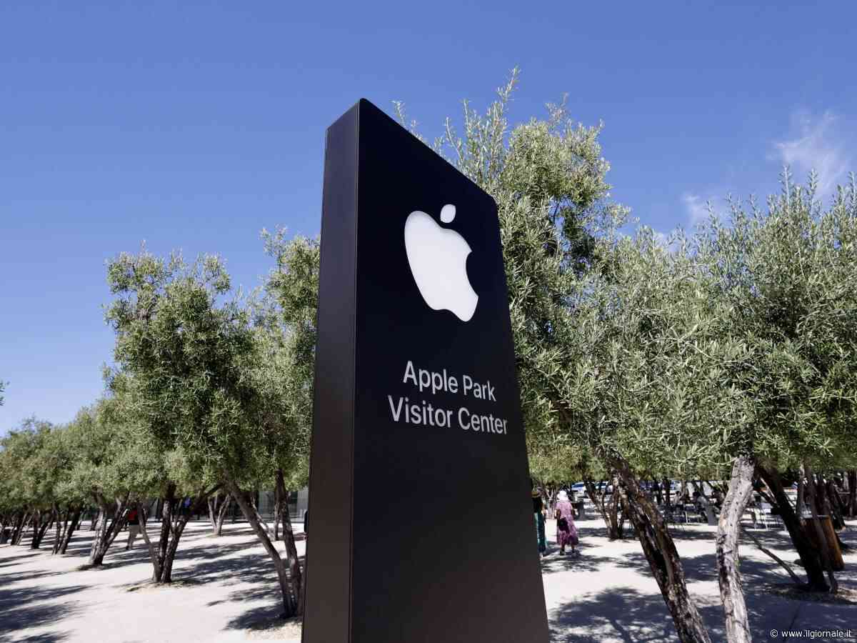 Apple fa causa OpenAi per furto di segreti commerciali