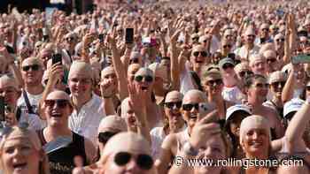 Pitbull Sets Guinness World Record for Most ‘Bald Caps’ at London Festival