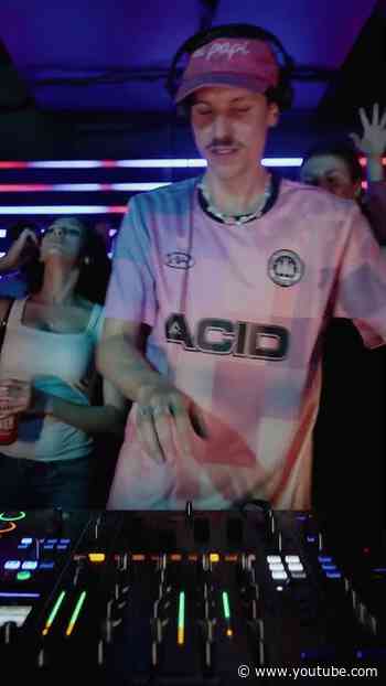 Chris Luno Bringing The Energy at DJ Mag HQ 🔥 #djset
